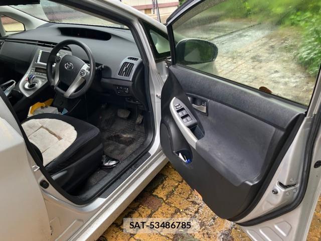 Toyota PRIUS 2012-06 8075200-15