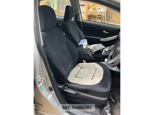 Toyota PRIUS 2012-06 8075200-16