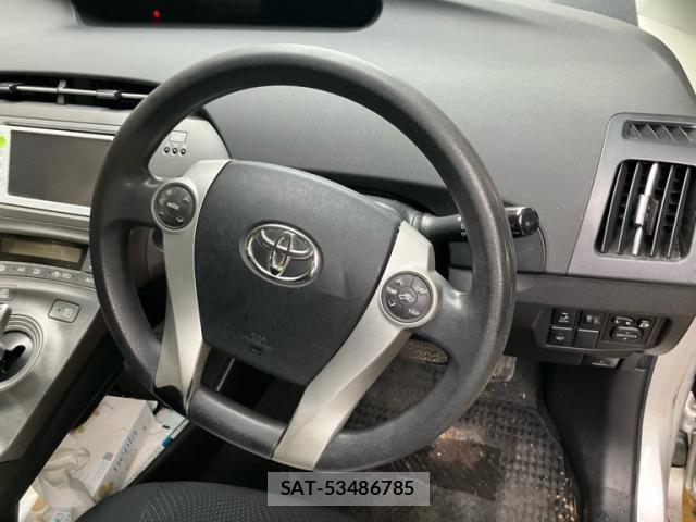 Toyota PRIUS 2012-06 8075200-17