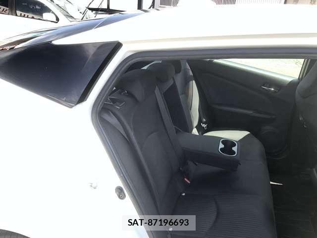 Toyota PRIUS 2019-05 8075154-27