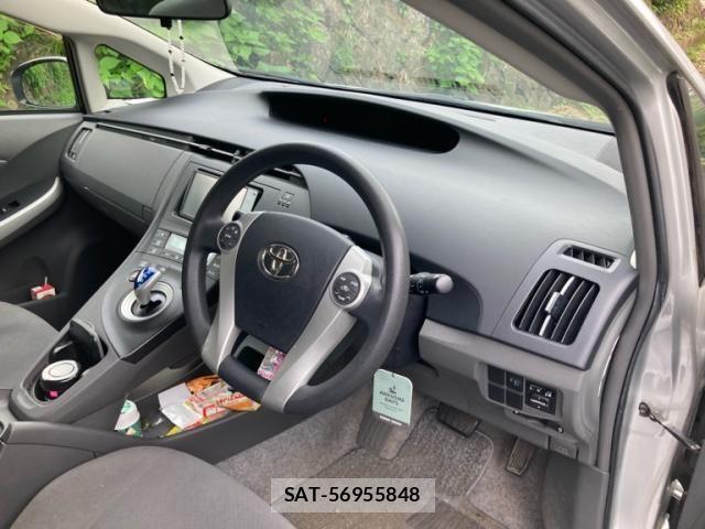Toyota PRIUS 2010-07 8075184-13