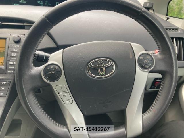 Toyota PRIUS 2009-07 8075197-14