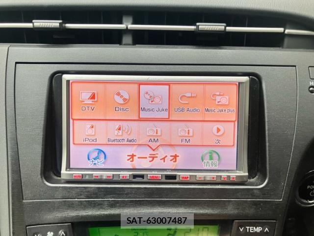 Toyota PRIUS 2010-03 8075196-21