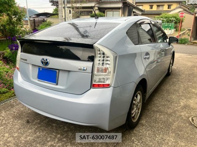 Toyota PRIUS 2010-03 8075196-3