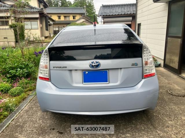 Toyota PRIUS 2010-03 8075196-4