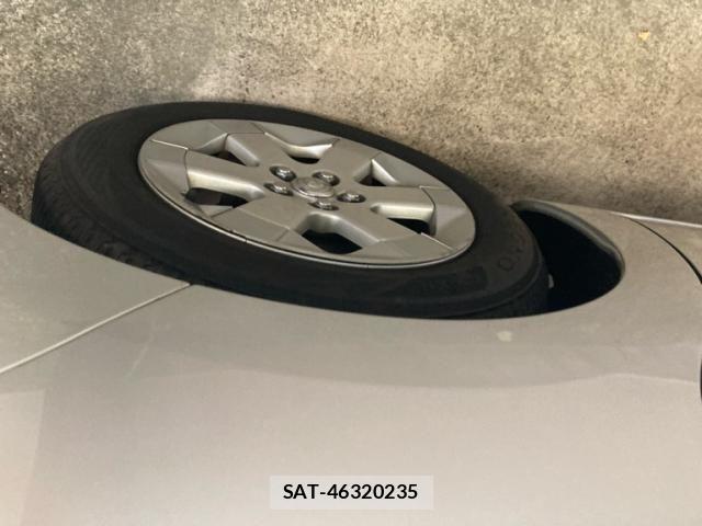 Toyota PRIUS 2004-06 8075186-11