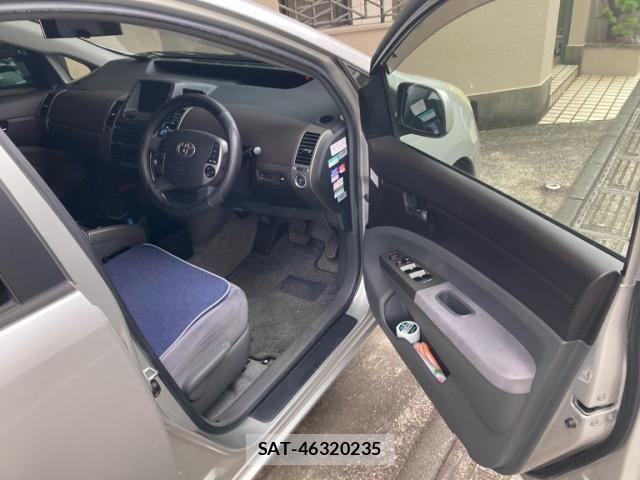 Toyota PRIUS 2004-06 8075186-13