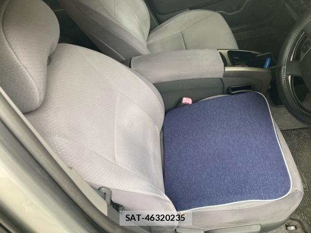 Toyota PRIUS 2004-06 8075186-15