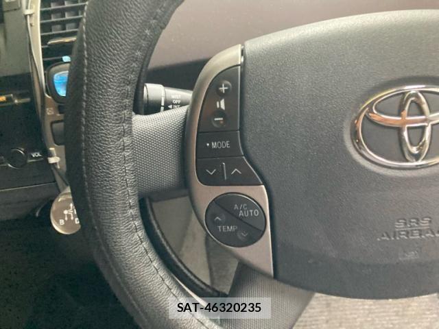 Toyota PRIUS 2004-06 8075186-17