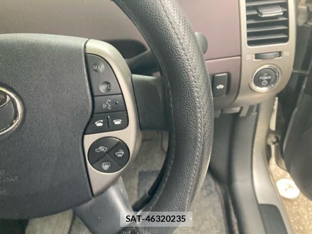 Toyota PRIUS 2004-06 8075186-18