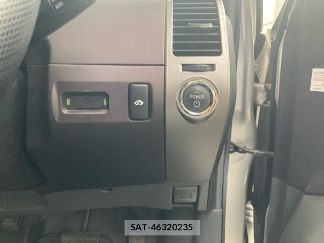 Toyota PRIUS 2004-06 8075186-19