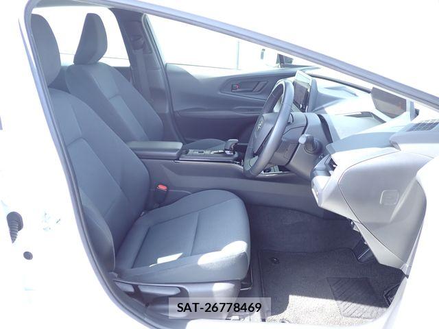 Toyota PRIUS 2023-11 8075146-14