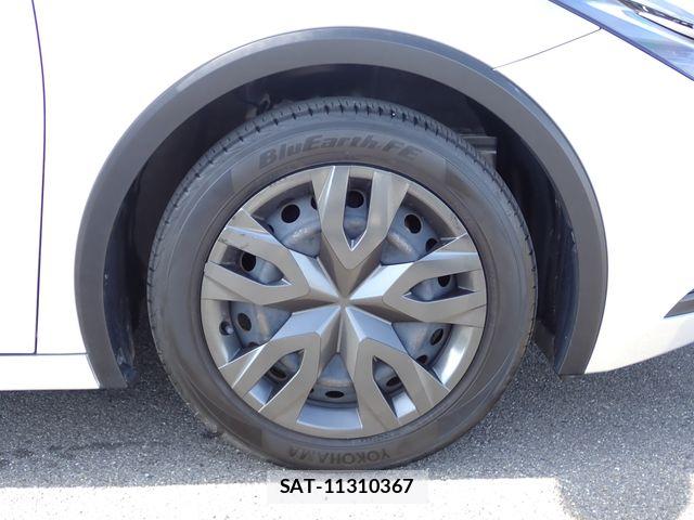 Toyota PRIUS 2023-10 8075150-19