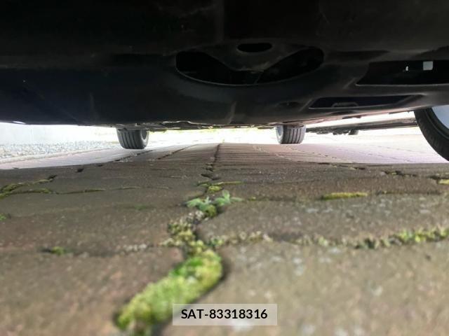 Toyota PRIUS 2010-03 8075190-15