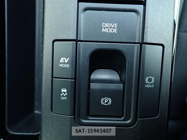Toyota PRIUS 2023-10 8075151-11