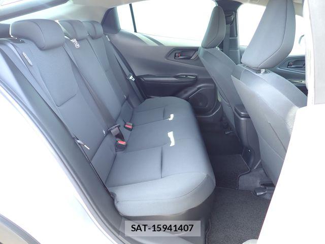 Toyota PRIUS 2023-10 8075151-15