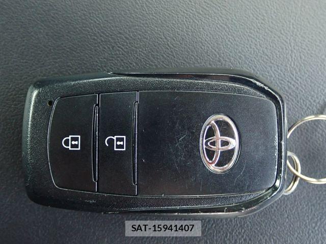 Toyota PRIUS 2023-10 8075151-18