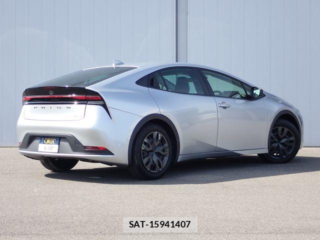 Toyota PRIUS 2023-10 8075151-2