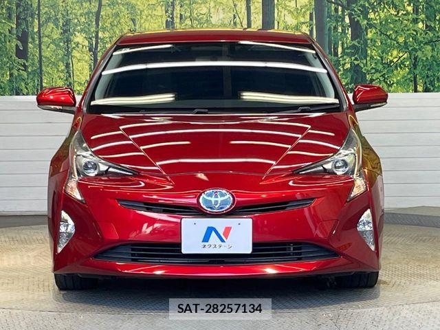 Toyota PRIUS 2016-03 8075167-13