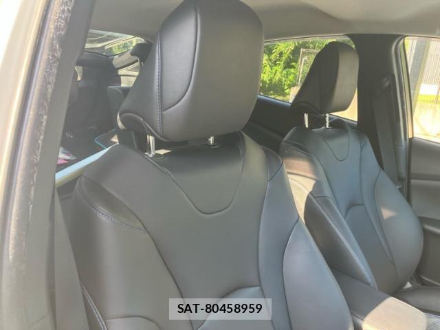 Toyota PRIUS 2017-08 8075171-10