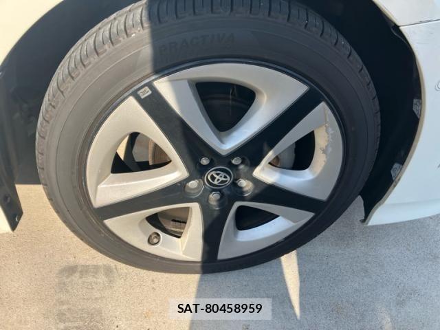 Toyota PRIUS 2017-08 8075171-5