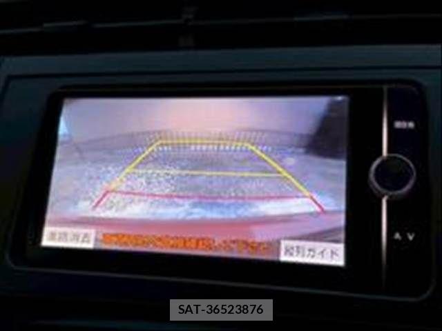 Toyota PRIUS 2012-09 8075177-12