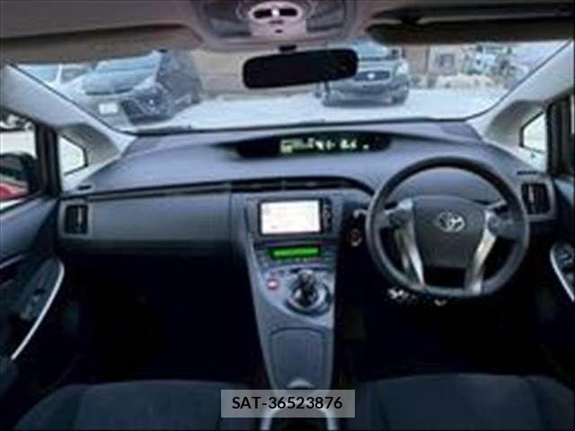 Toyota PRIUS 2012-09 8075177-8