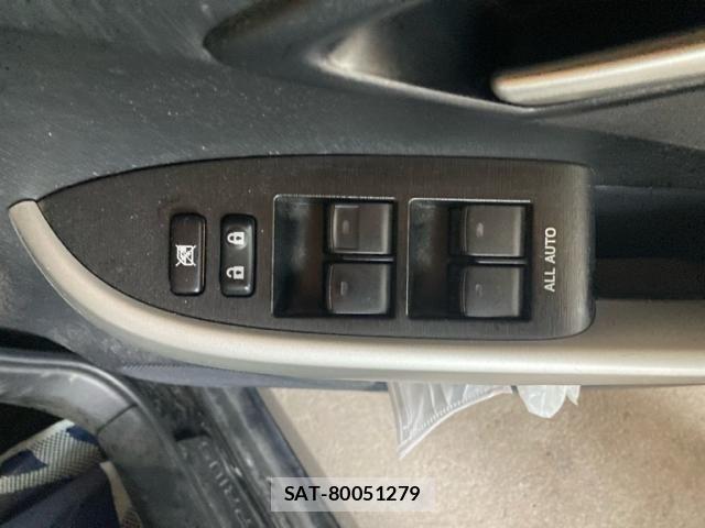 Toyota PRIUS 2014-07 8075180-10