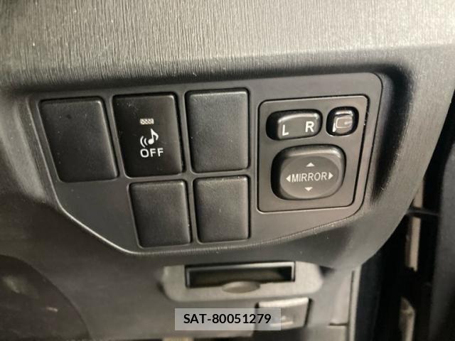 Toyota PRIUS 2014-07 8075180-11