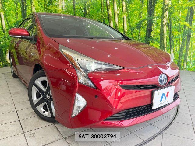 Toyota PRIUS 2016-04 8075159-11