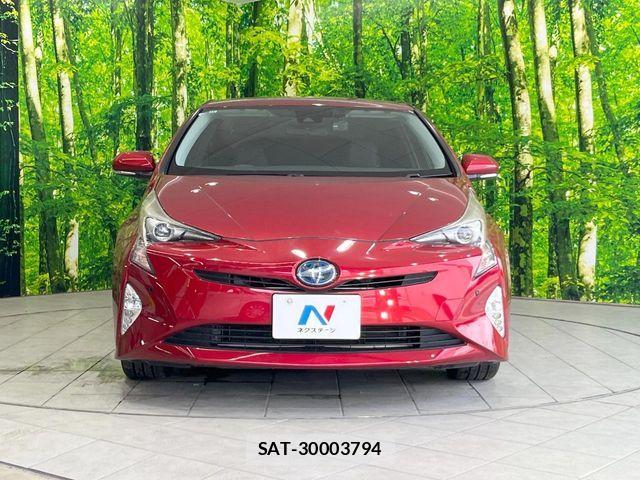 Toyota PRIUS 2016-04 8075159-13