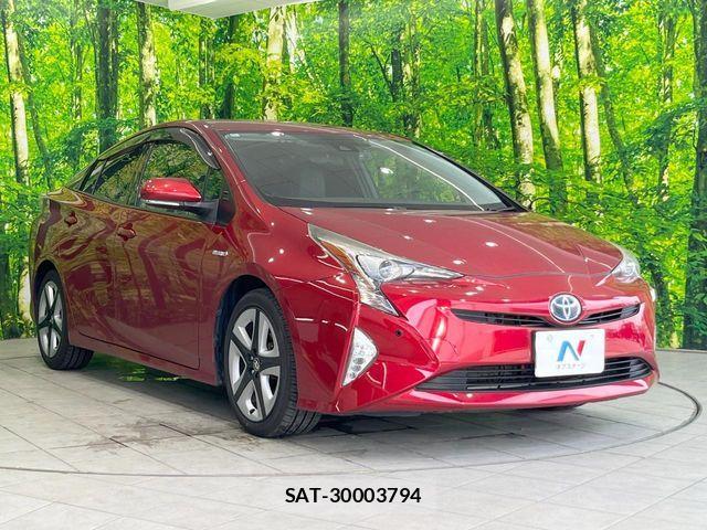 Toyota PRIUS 2016-04 8075159-15