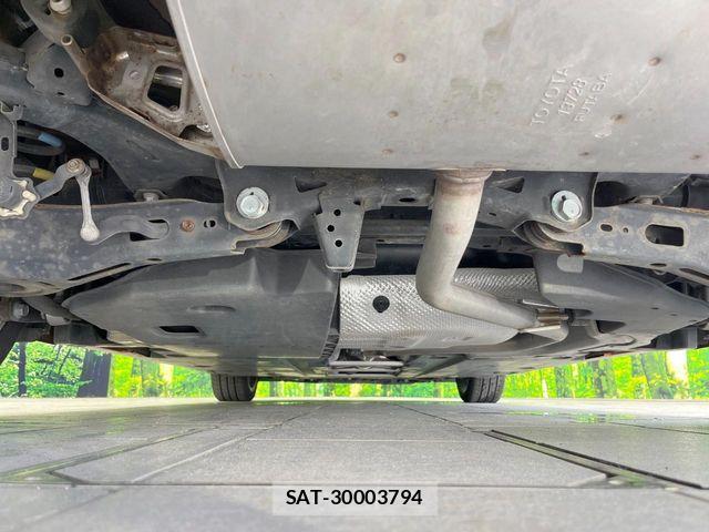Toyota PRIUS 2016-04 8075159-18