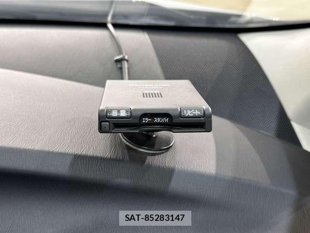 Toyota PRIUS 2012-06 8075179-14