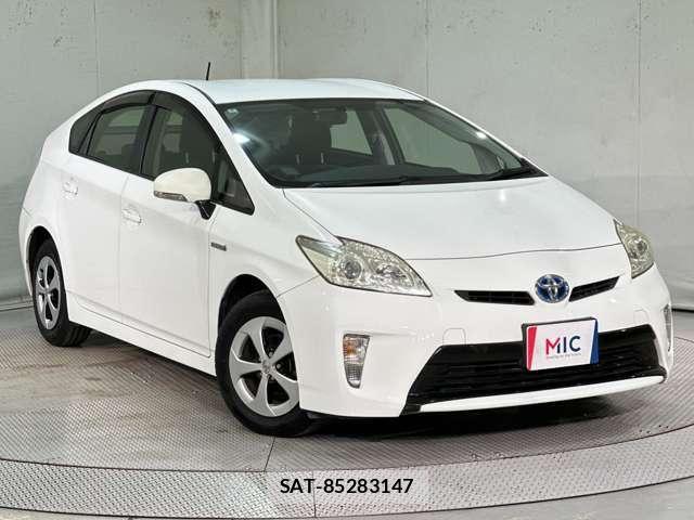 Toyota PRIUS 2012-06 8075179-1