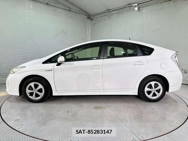 Toyota PRIUS 2012-06 8075179-7