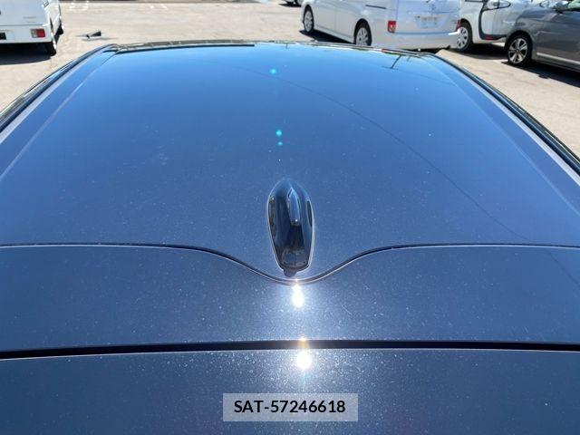 Toyota PRIUS 2017-06 8075163-11