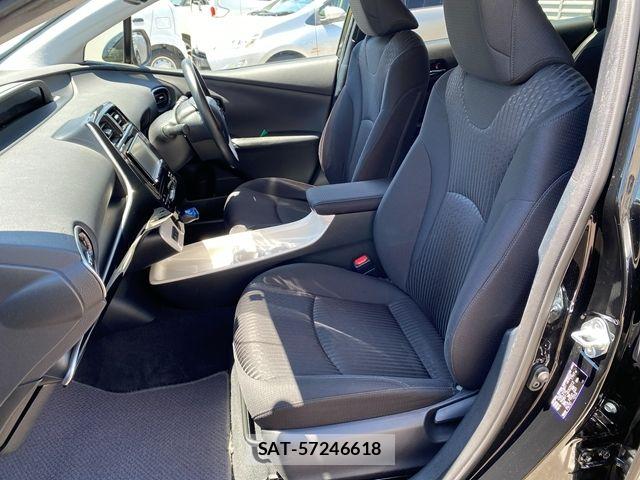 Toyota PRIUS 2017-06 8075163-16