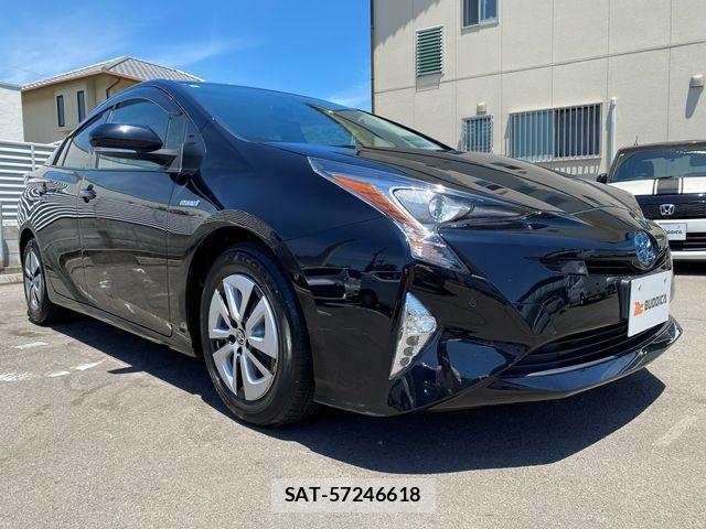 Toyota PRIUS 2017-06 8075163-1