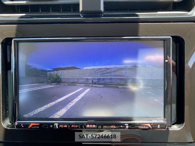 Toyota PRIUS 2017-06 8075163-21