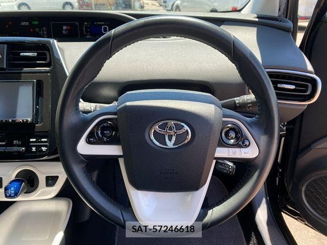 Toyota PRIUS 2017-06 8075163-23