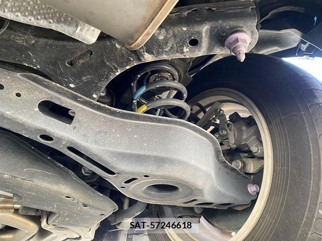 Toyota PRIUS 2017-06 8075163-26