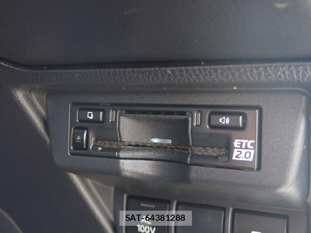 Toyota PRIUS 2023-10 8075152-10