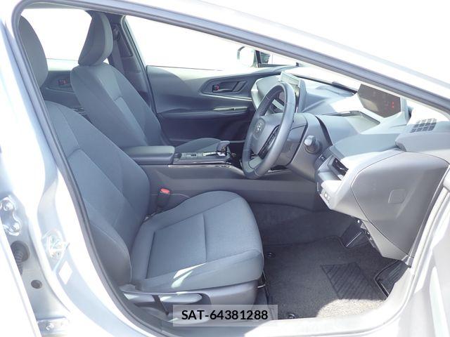 Toyota PRIUS 2023-10 8075152-14
