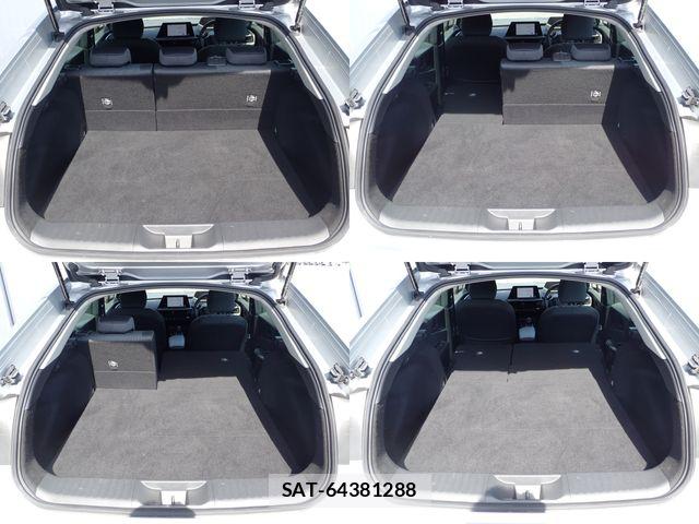 Toyota PRIUS 2023-10 8075152-16
