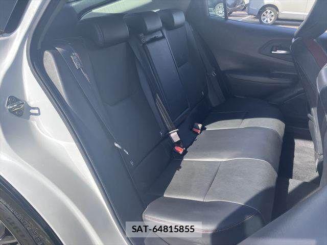 Toyota PRIUS 2023-07 8075144-13