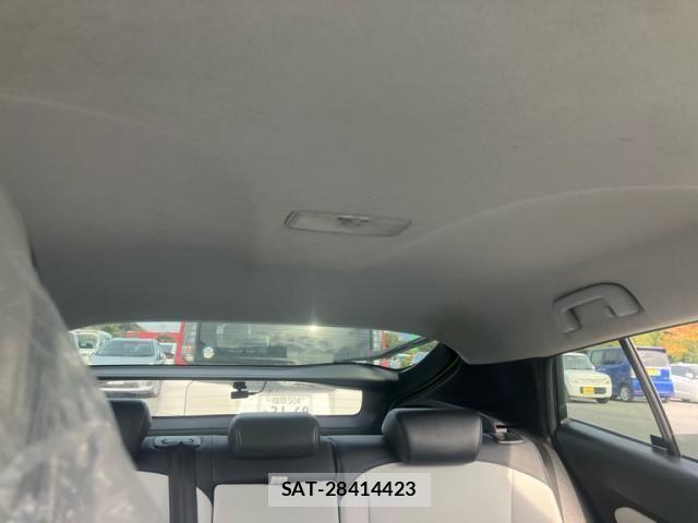 Toyota PRIUS 2015-12 8075178-16