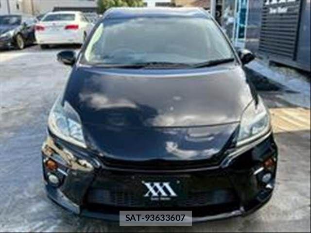 Toyota PRIUS 2012-05 8075174-1