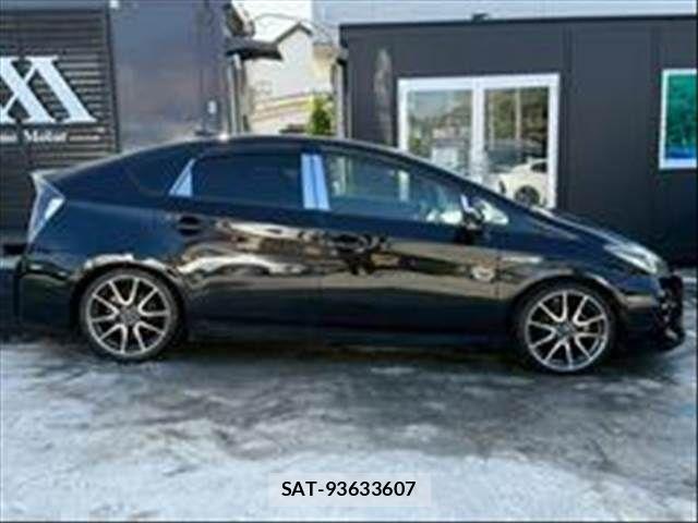 Toyota PRIUS 2012-05 8075174-4