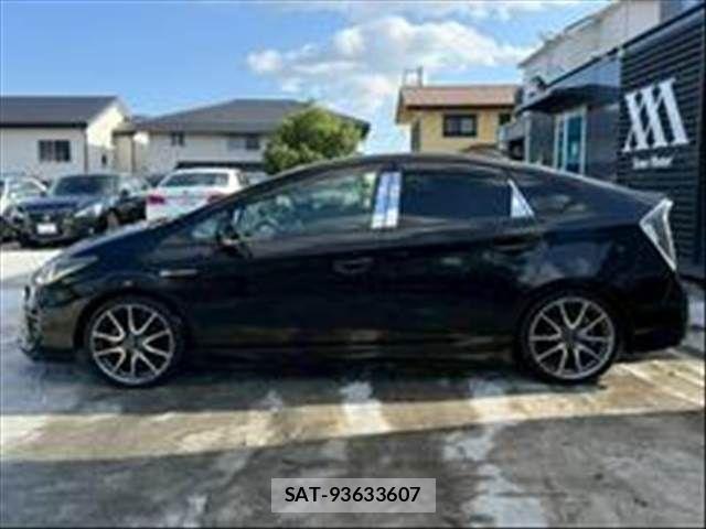 Toyota PRIUS 2012-05 8075174-5